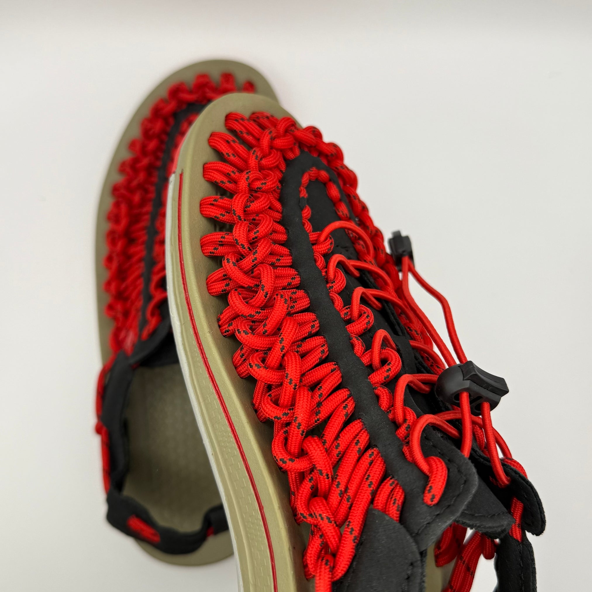 Leo - Wave Sandals